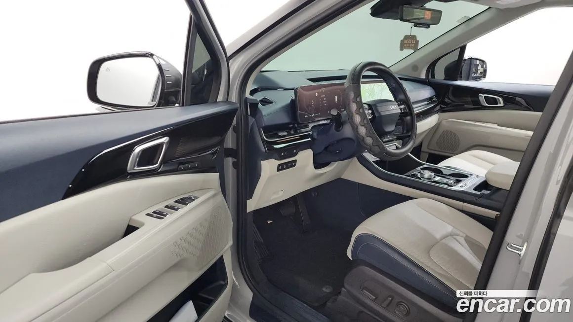 Kia Carnival — фото 10