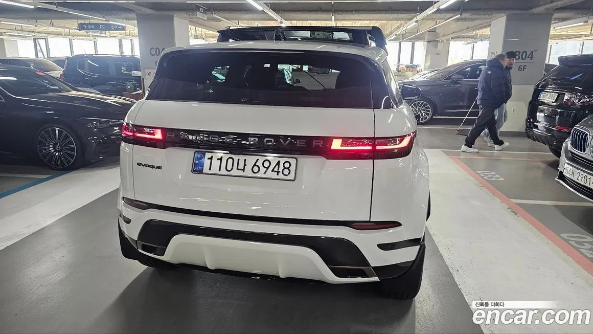 Land Rover Range Rover Evoque — фото 4