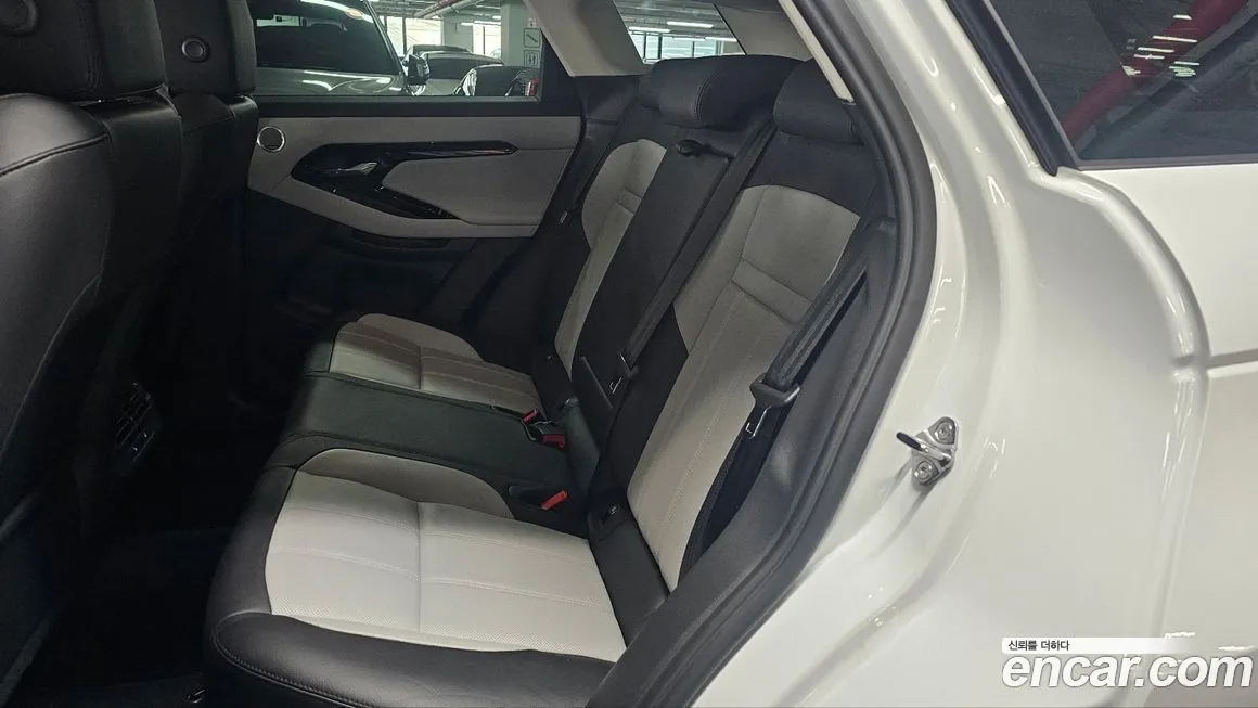 Land Rover Range Rover Evoque — фото 8