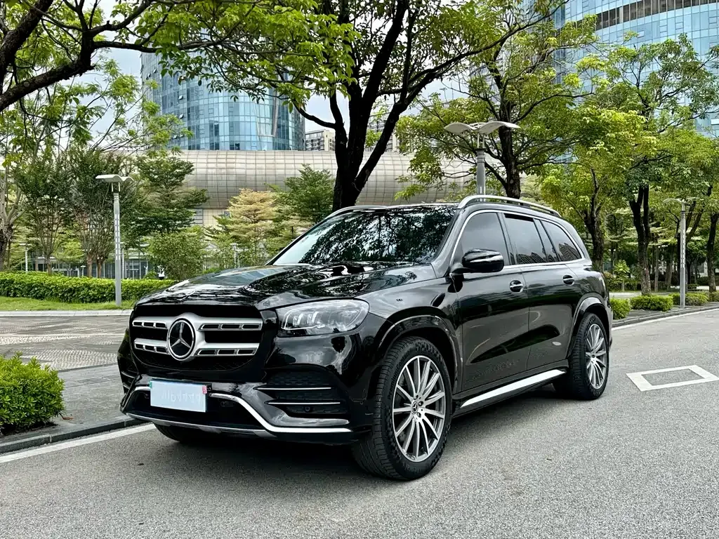 Mercedes-Benz GLS — фото 1
