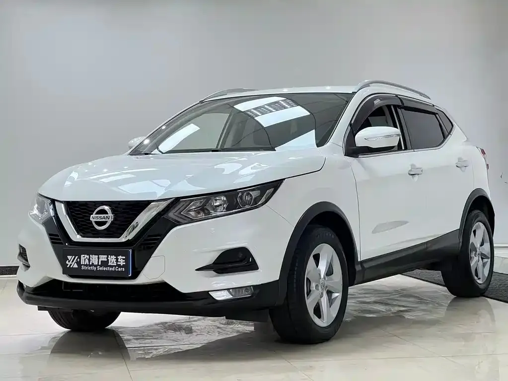 Nissan Qashqai — фото 1