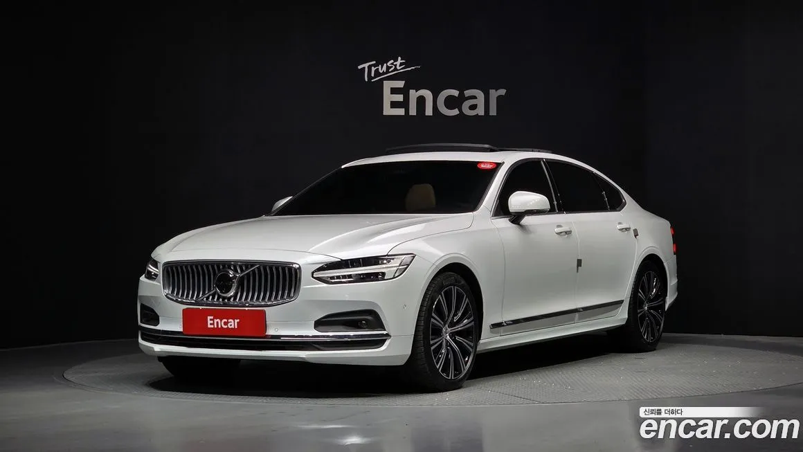 Volvo S90 — фото 1