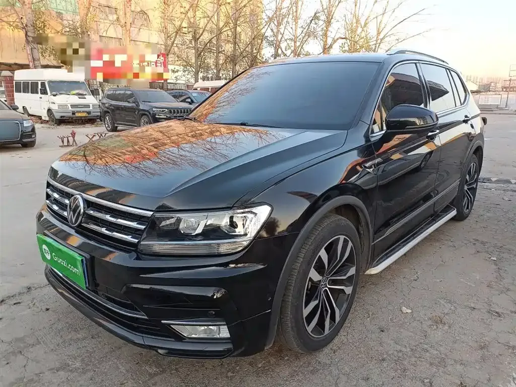 Volkswagen Tiguan L — фото 2