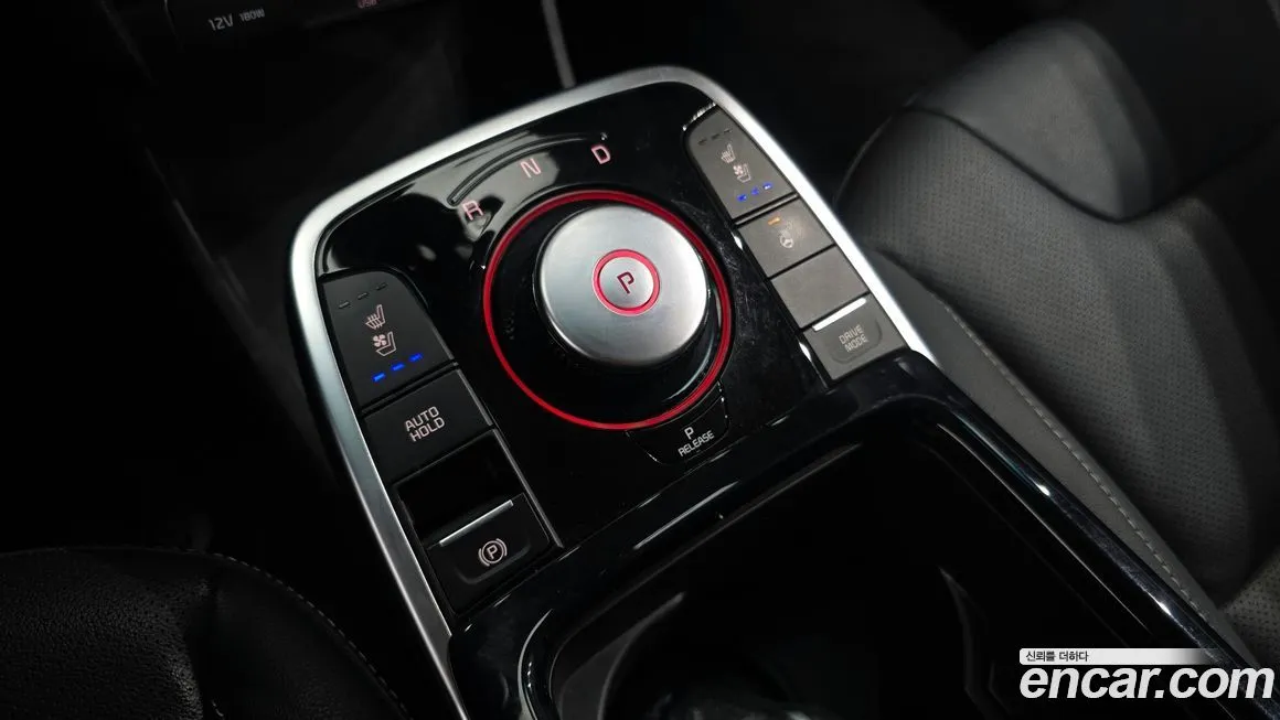 Kia Niro — фото 9