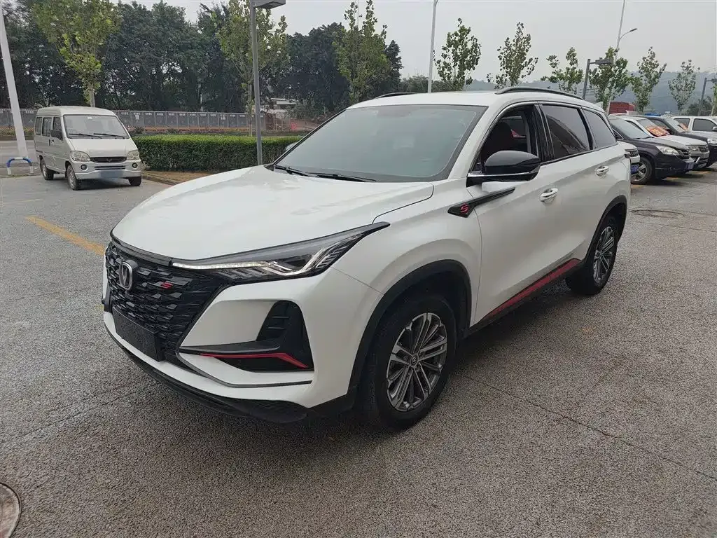 Changan CS75PLUS — фото 1