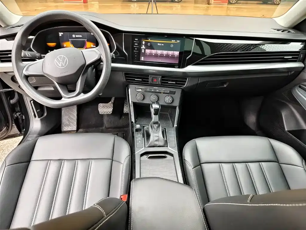 Volkswagen Passat — фото 9
