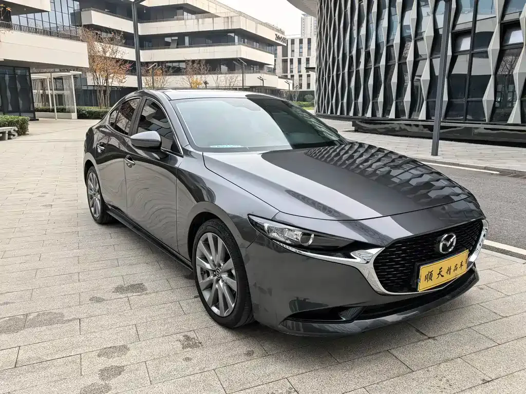 Mazda 3 Axela — фото 3