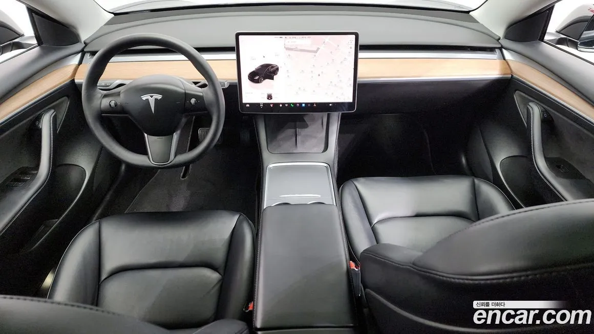 Tesla Model 3 — фото 7