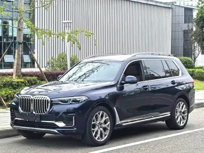 BMW X7 — фото 1