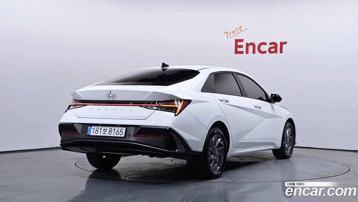 Hyundai AVANTE — фото 2
