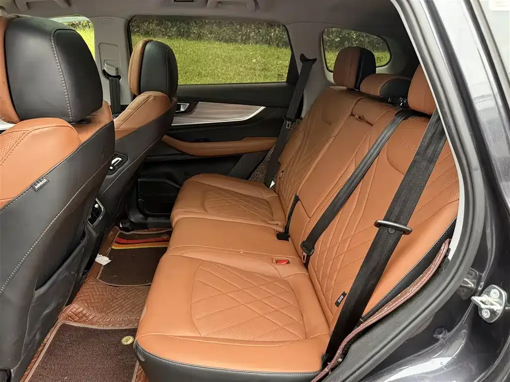 Chery Tiggo 8 PLUS — фото 9