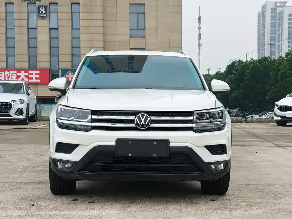 Volkswagen Tharu — фото 2