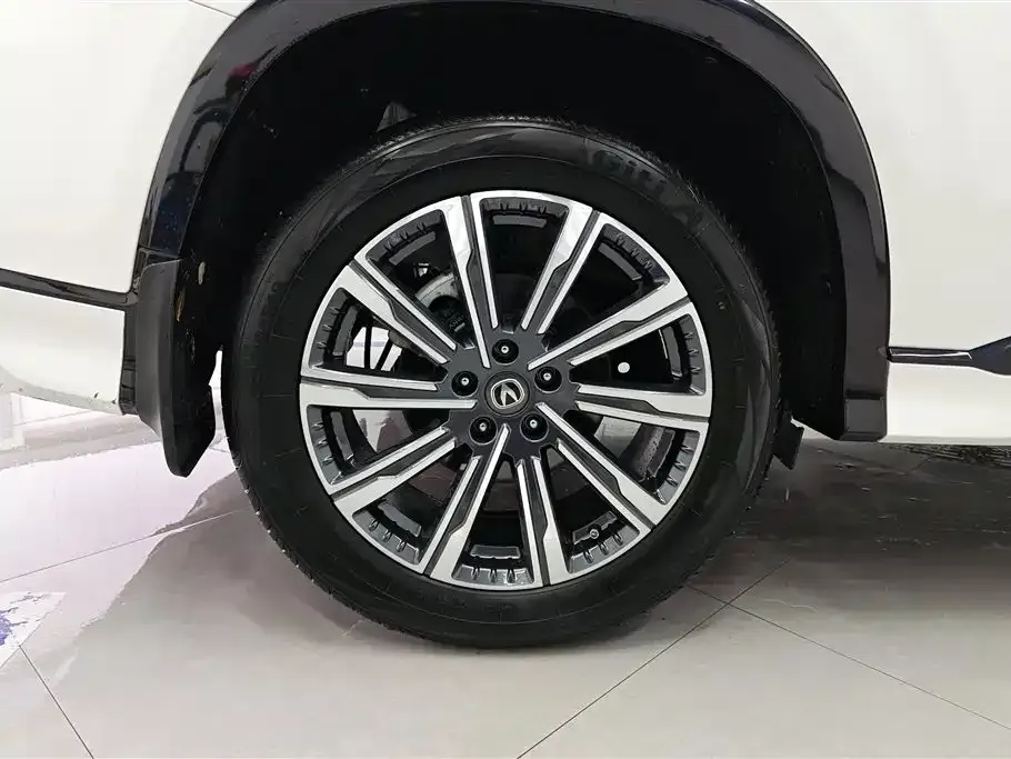 Changan CS75PLUS — фото 6
