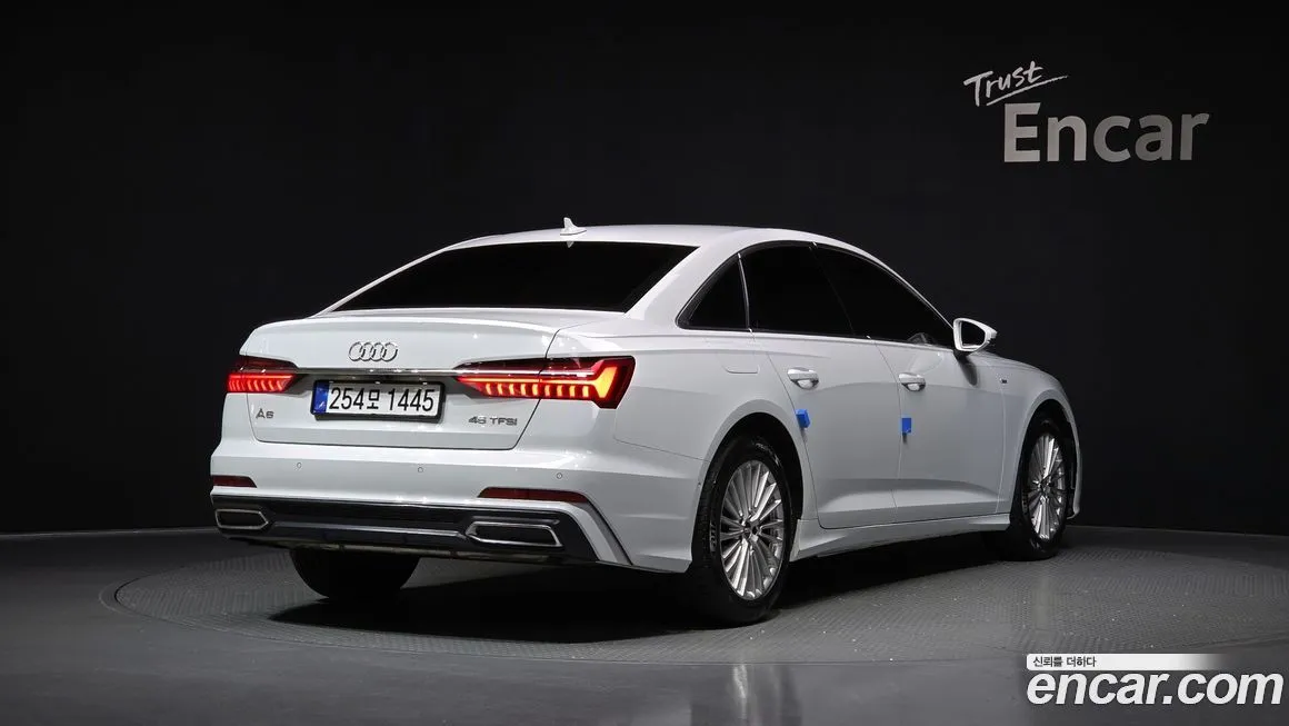 Audi A6 — фото 2