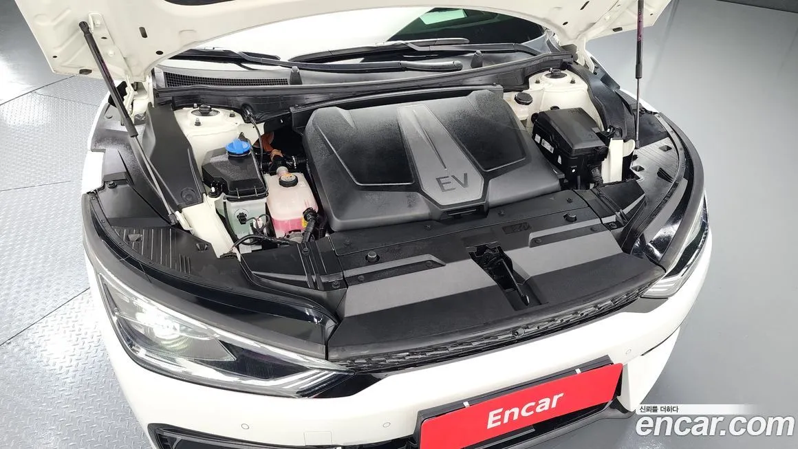 Kia EV6 — фото 6