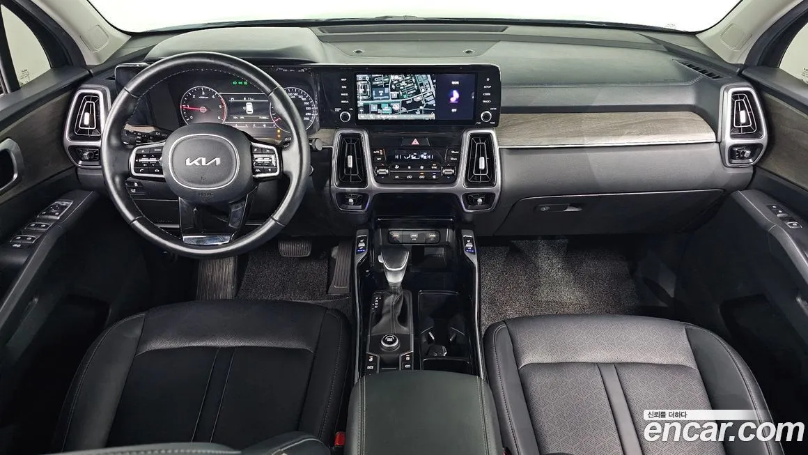 Kia Sorento — фото 7