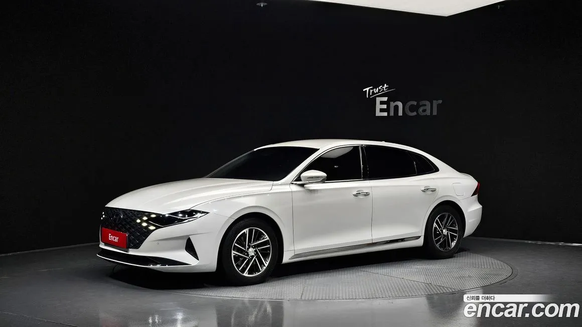Hyundai Grandeur — фото 1