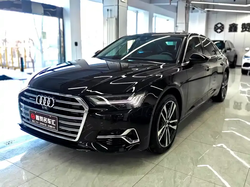 Audi A6L — фото 1