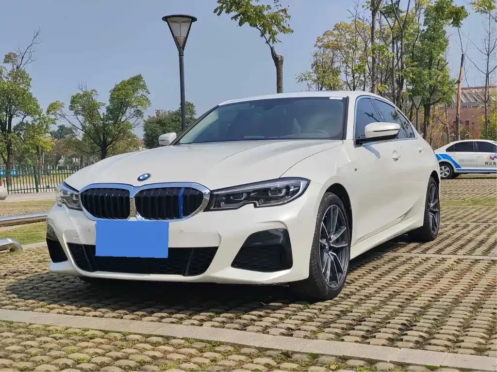 BMW 3 Series — фото 1