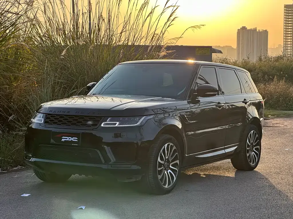 Land Rover Sport — фото 1