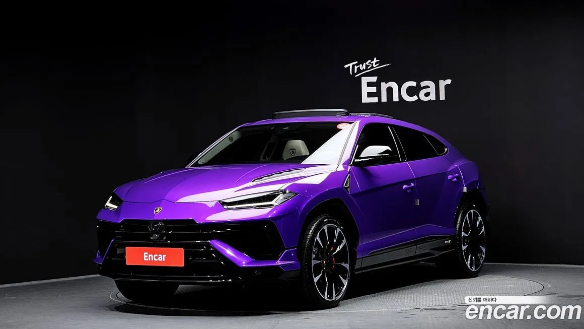 Lamborghini Urus — фото 1