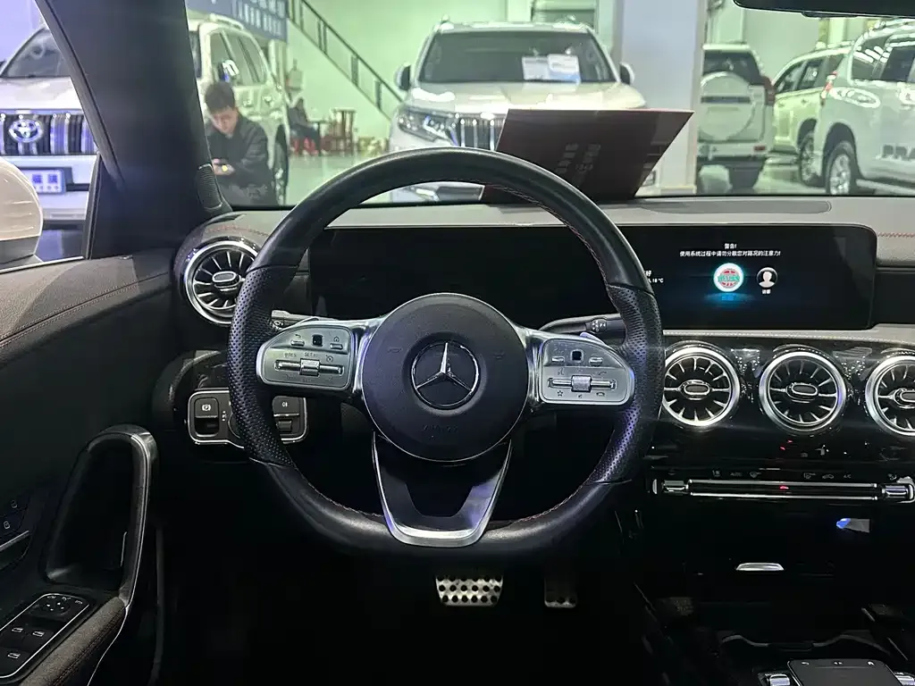 Mercedes-Benz CLA (Import) — фото 9