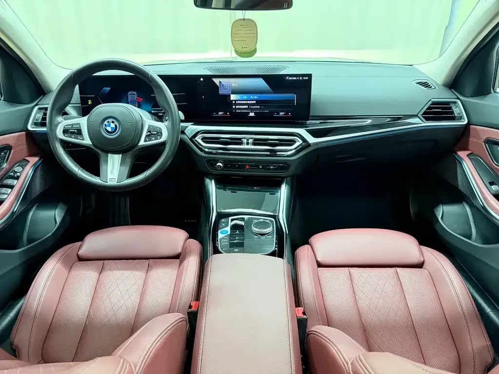 BMW i3 — фото 10