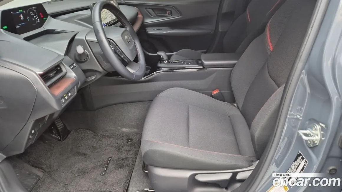 Toyota Prius — фото 10