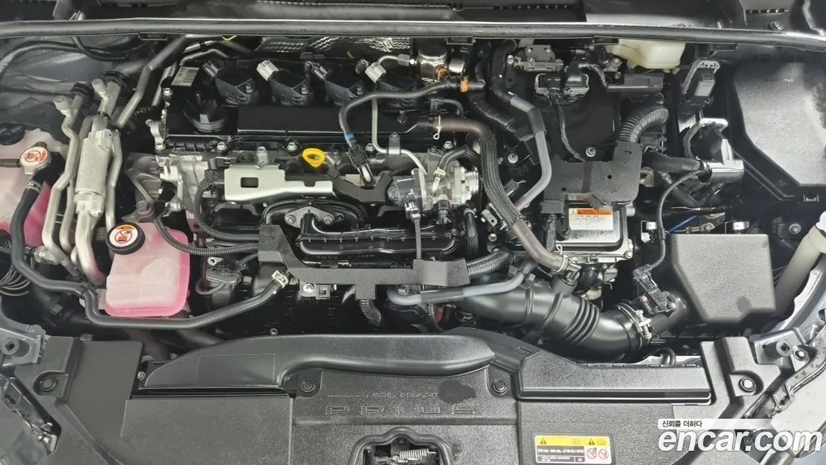 Toyota Prius — фото 6