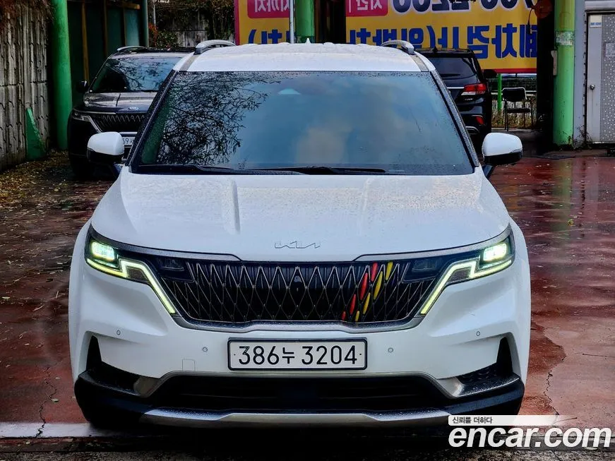 Kia Carnival — фото 1