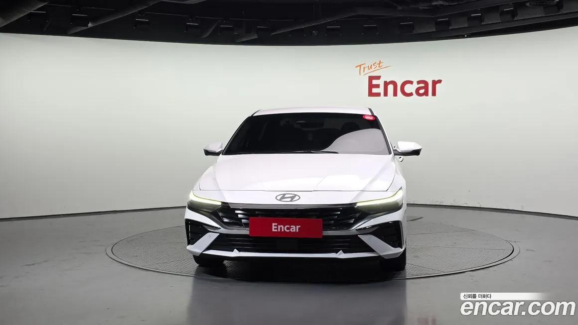 Hyundai AVANTE — фото 3