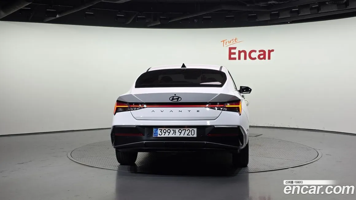 Hyundai AVANTE — фото 4