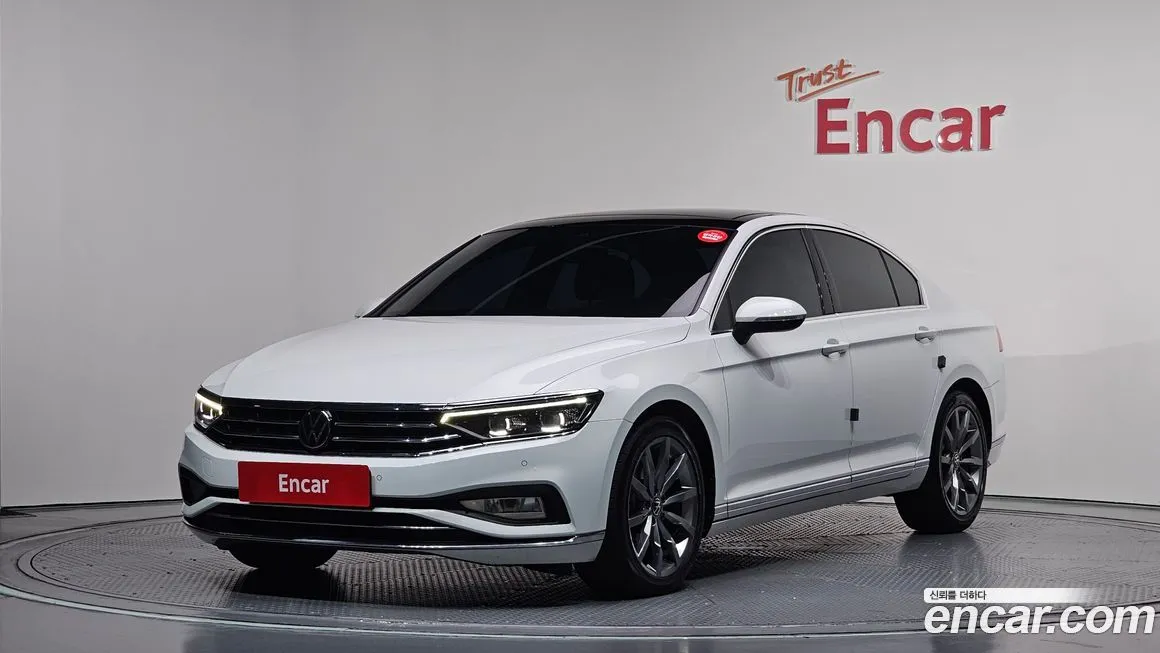 Volkswagen Passat — фото 1