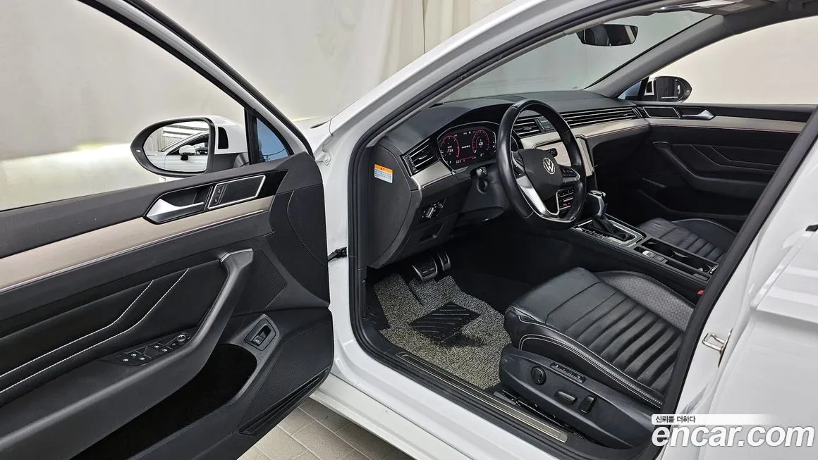 Volkswagen Passat — фото 10