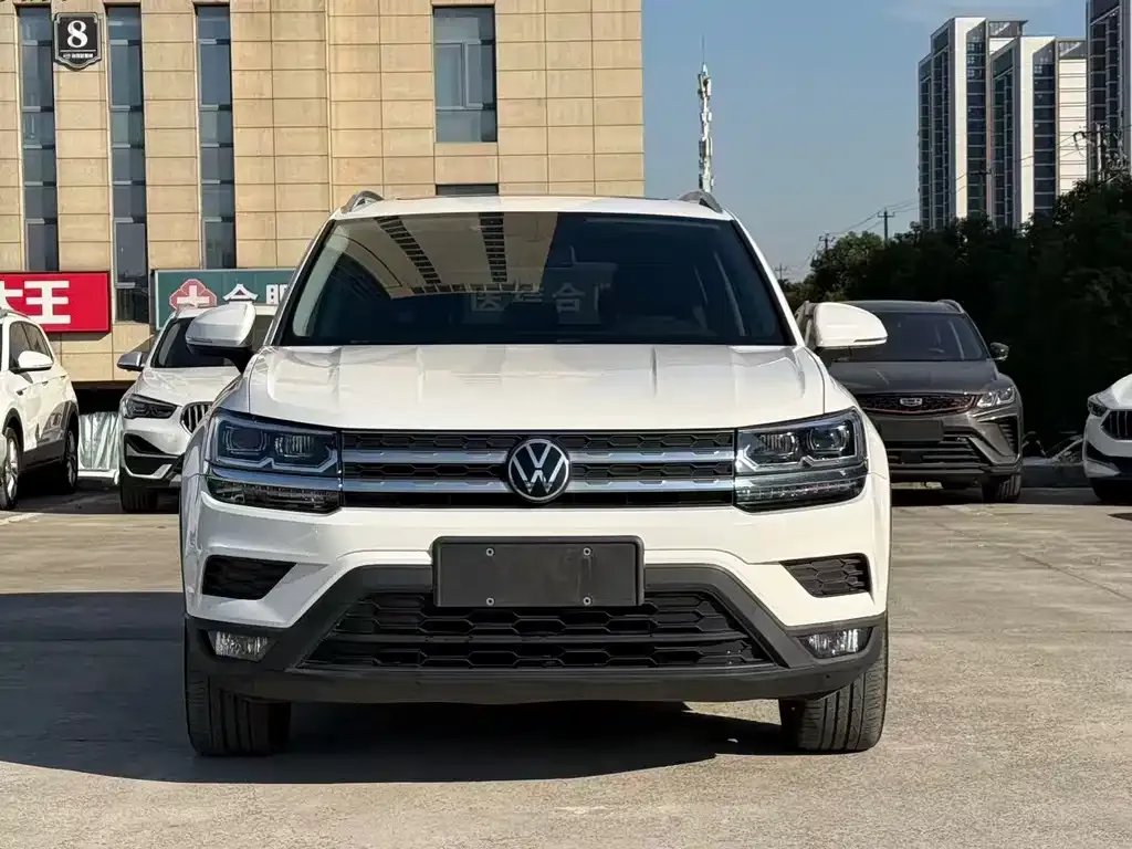 Volkswagen Tharu — фото 2