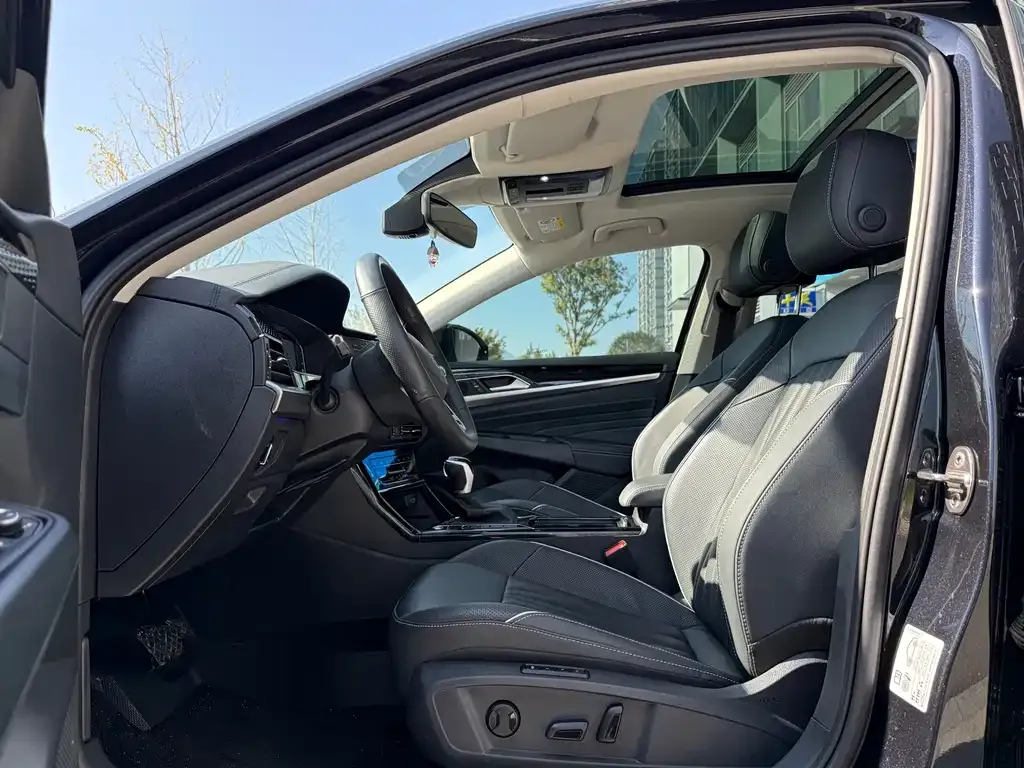 Volkswagen Passat — фото 4