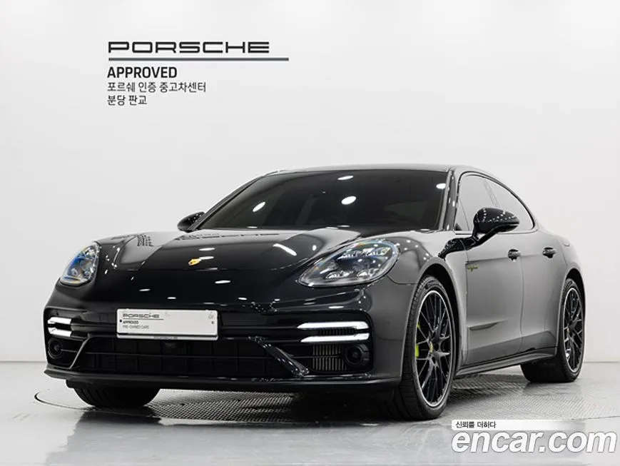 Porsche Panamera — фото 1