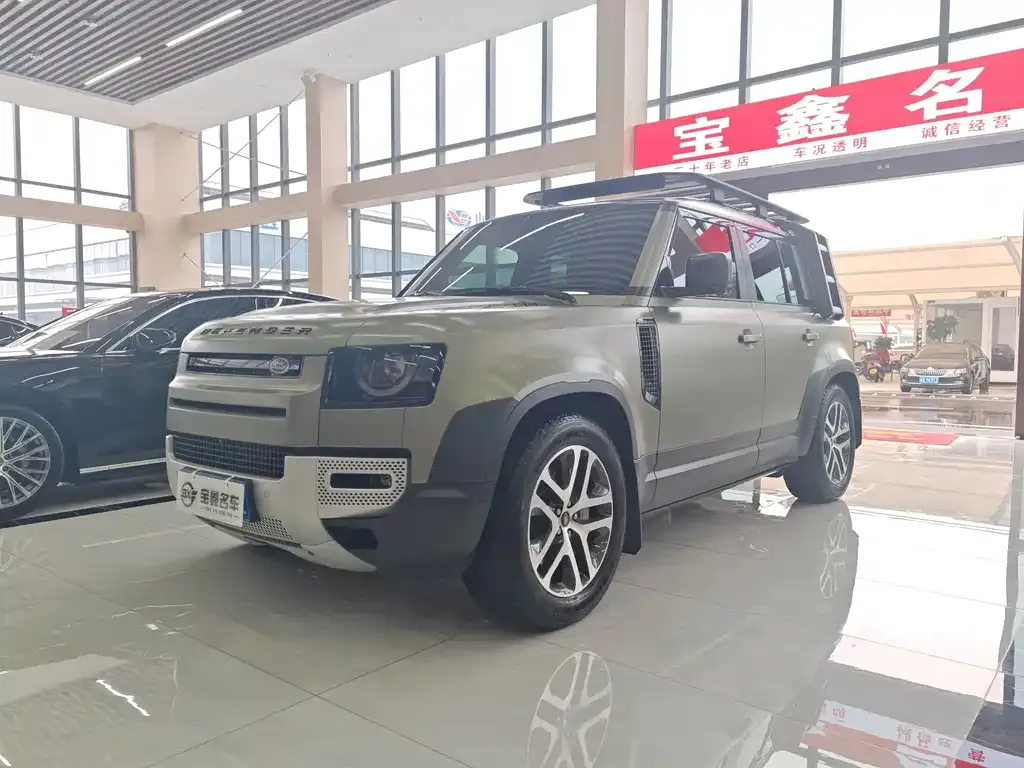 Land Rover Defender — фото 1