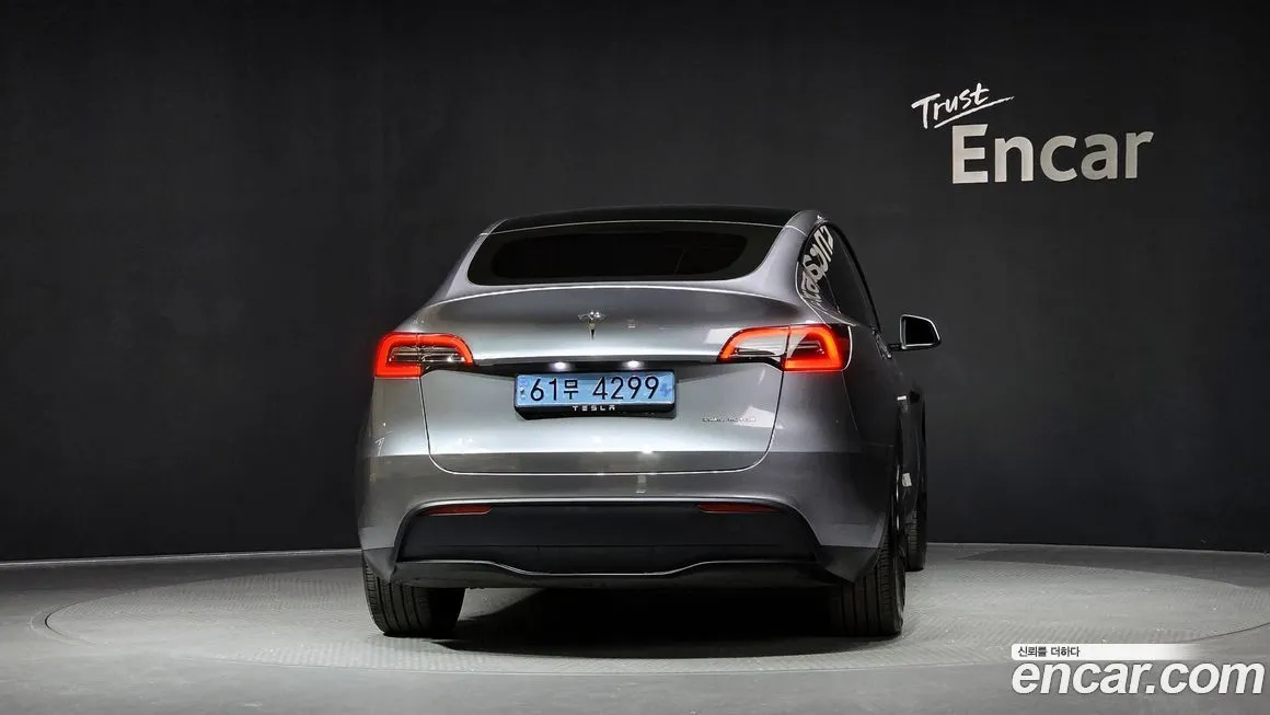 Tesla Model Y — фото 4