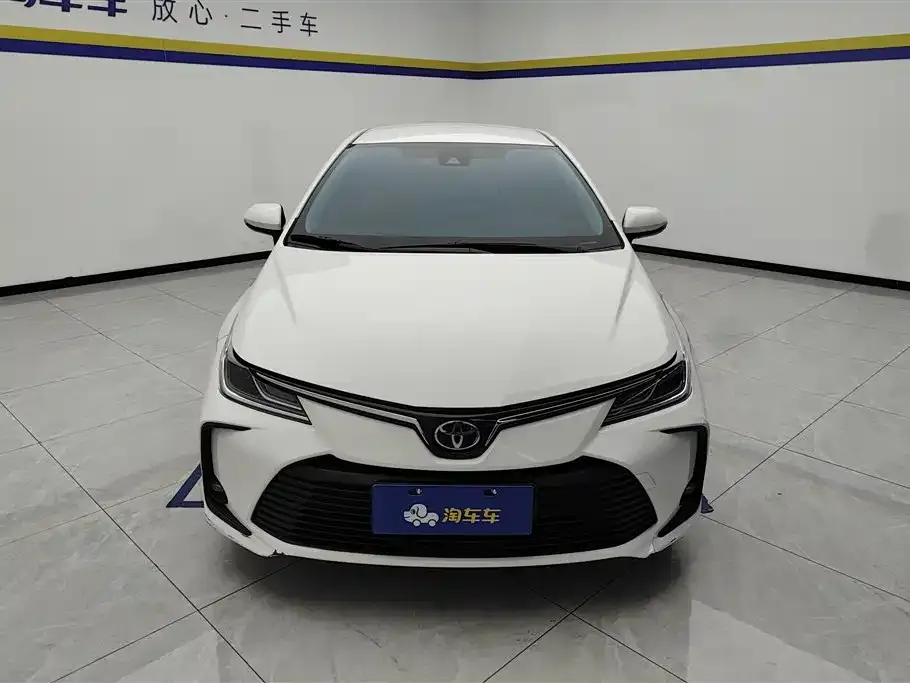Toyota Corolla — фото 2