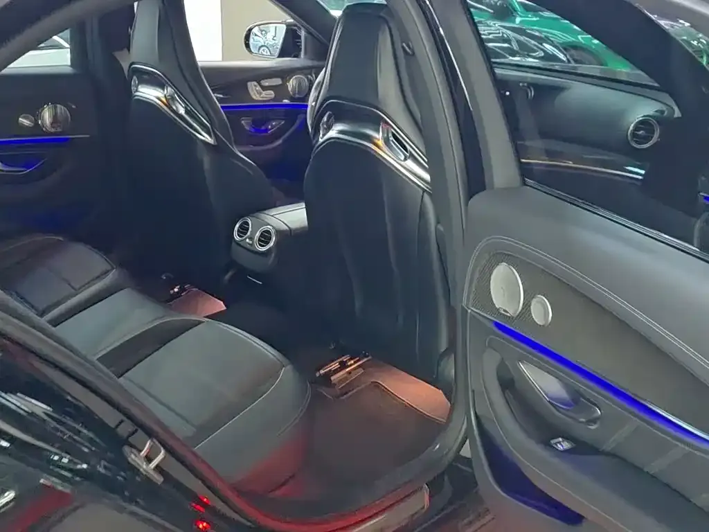 Mercedes-Benz E-Class AMG — фото 3