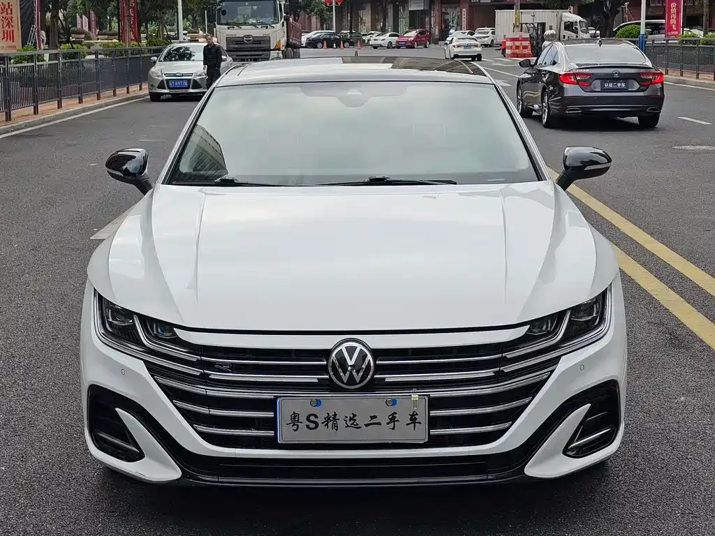 Volkswagen CC — фото 3