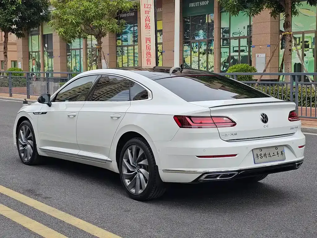 Volkswagen CC — фото 4