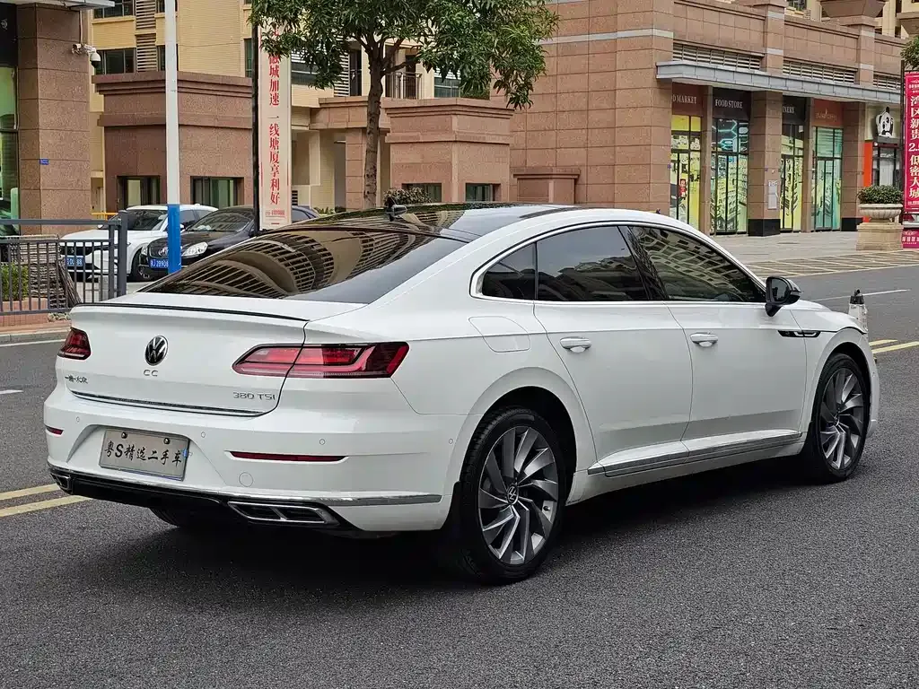 Volkswagen CC — фото 5