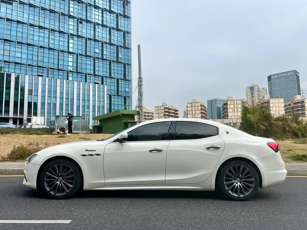 Maserati Ghibli — фото 3
