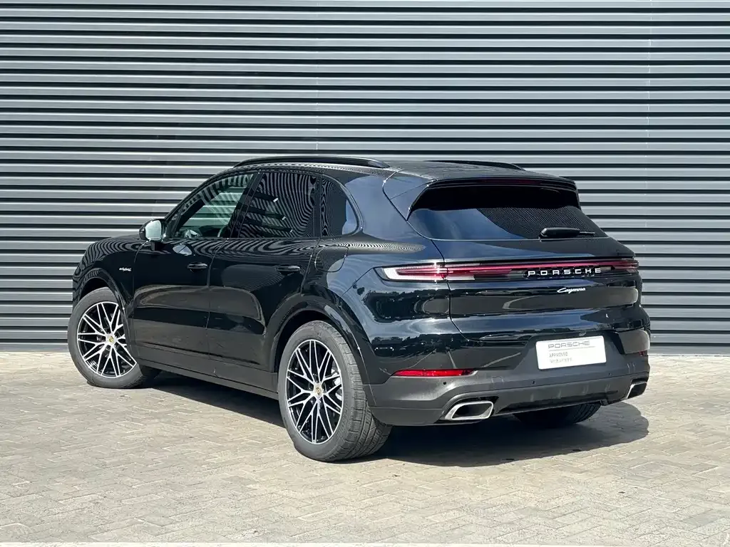 Porsche Cayenne Hybrid — фото 4