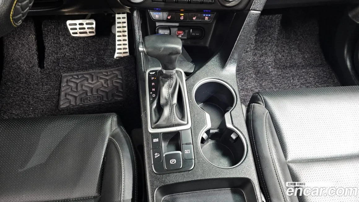 Kia Sportage — фото 9