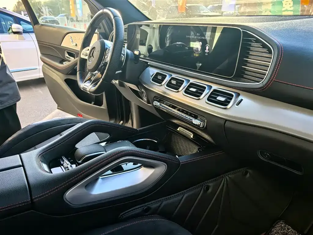 Mercedes-Benz GLE AMG — фото 7