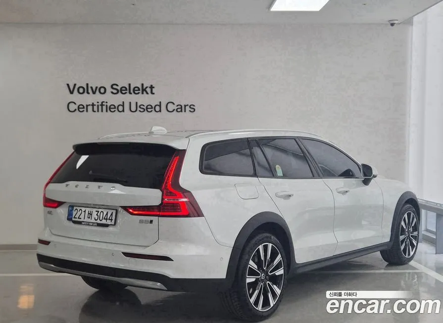 Volvo V60 — фото 2