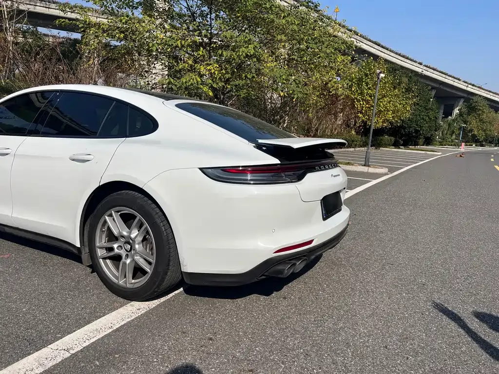 Porsche Panamera — фото 5